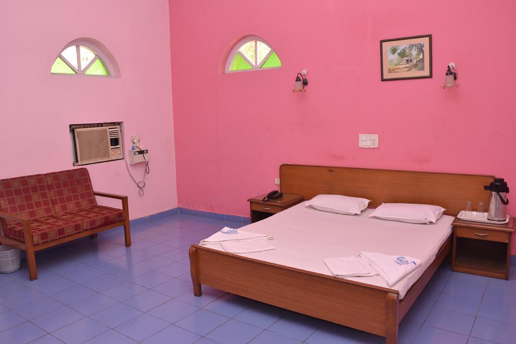 Mayem Lakeview Hotel Goa Pokój zdjęcie